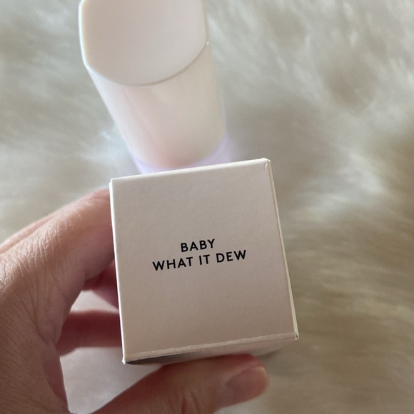 Fenty Beauty travel size makeup refreshing spray 40ml - Picture 5 of 7